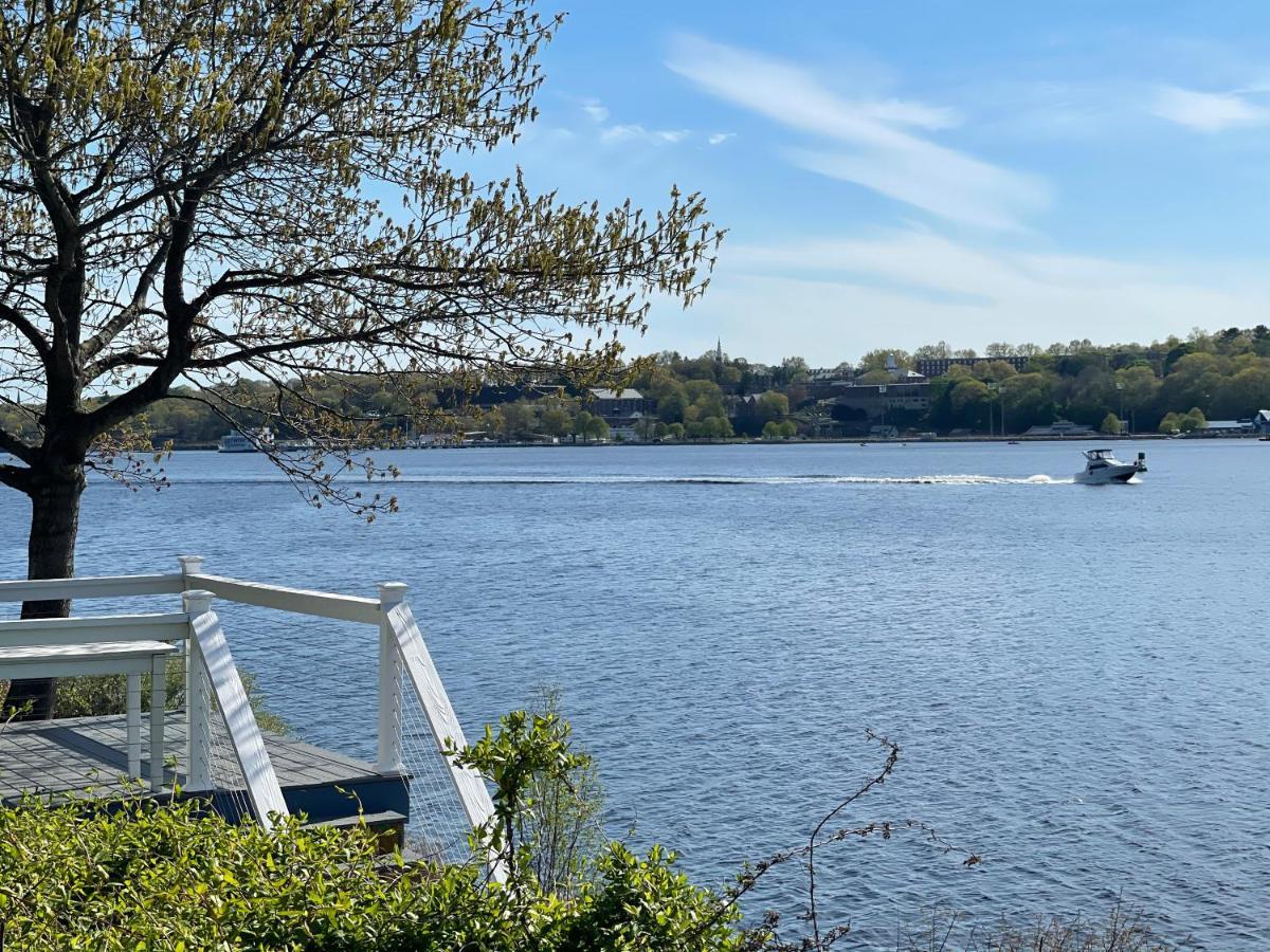 Waterfront Home With A View Groton Extérieur photo