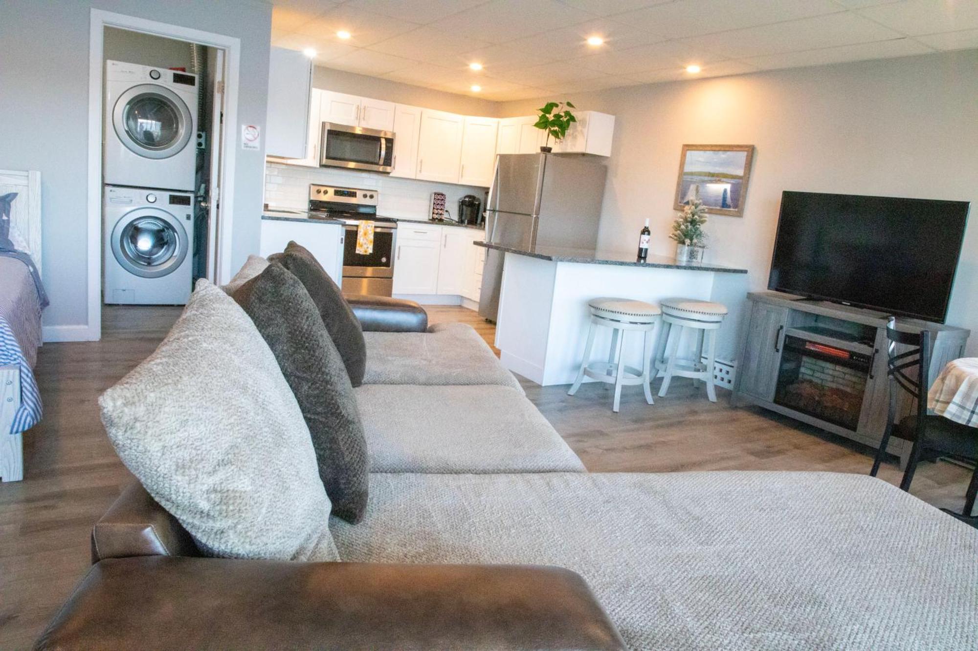 Waterfront Home With A View Groton Extérieur photo