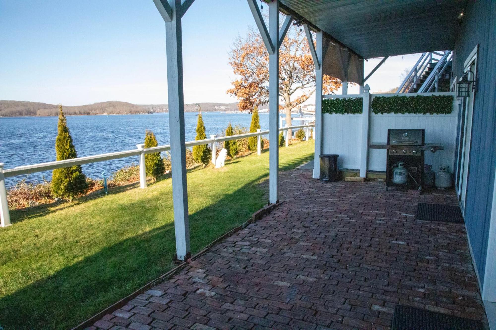 Waterfront Home With A View Groton Extérieur photo