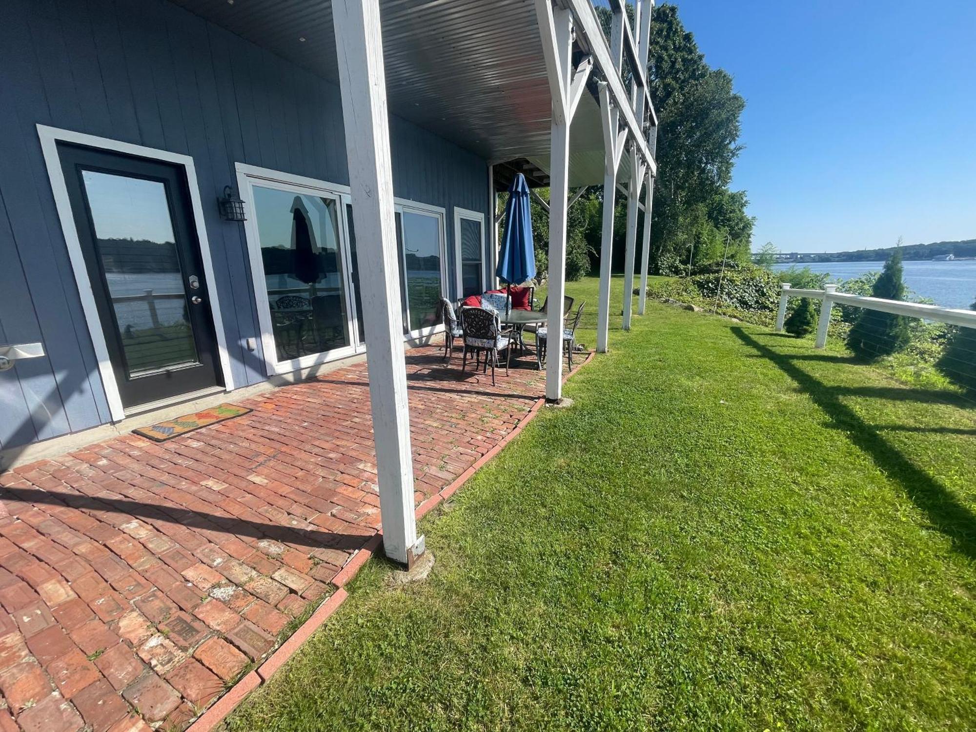 Waterfront Home With A View Groton Extérieur photo